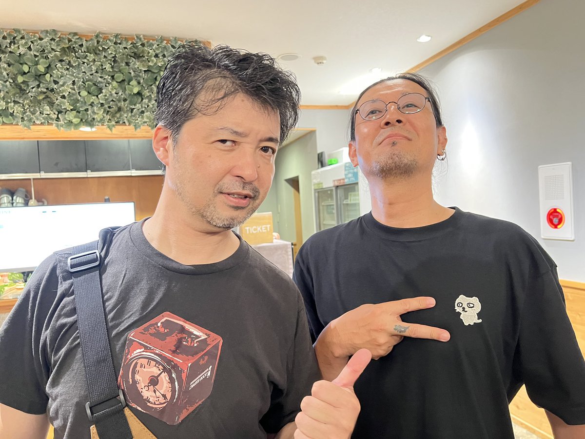 shiro_hata's tweet photo. 今日は吉祥寺でアラウンズをロックしてきました🤗かっこよかったぜ〜
#thearounds https://t.co/bB5TnsgwQu