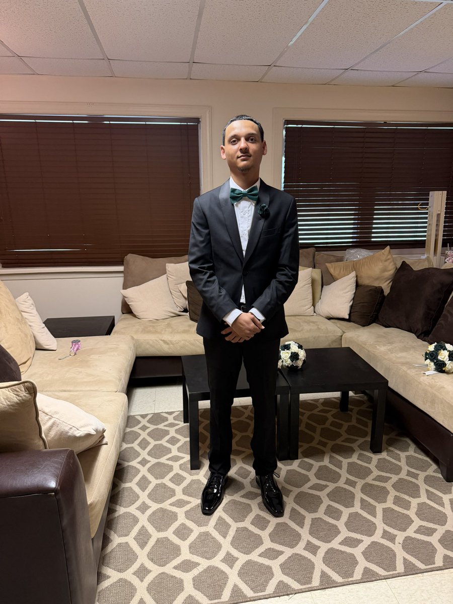 itzzzmorq's tweet photo. We did that!💯🔥
#explorepage #wedding #love #groomsman #maidofhonor https://t.co/xLKmNi4UuH