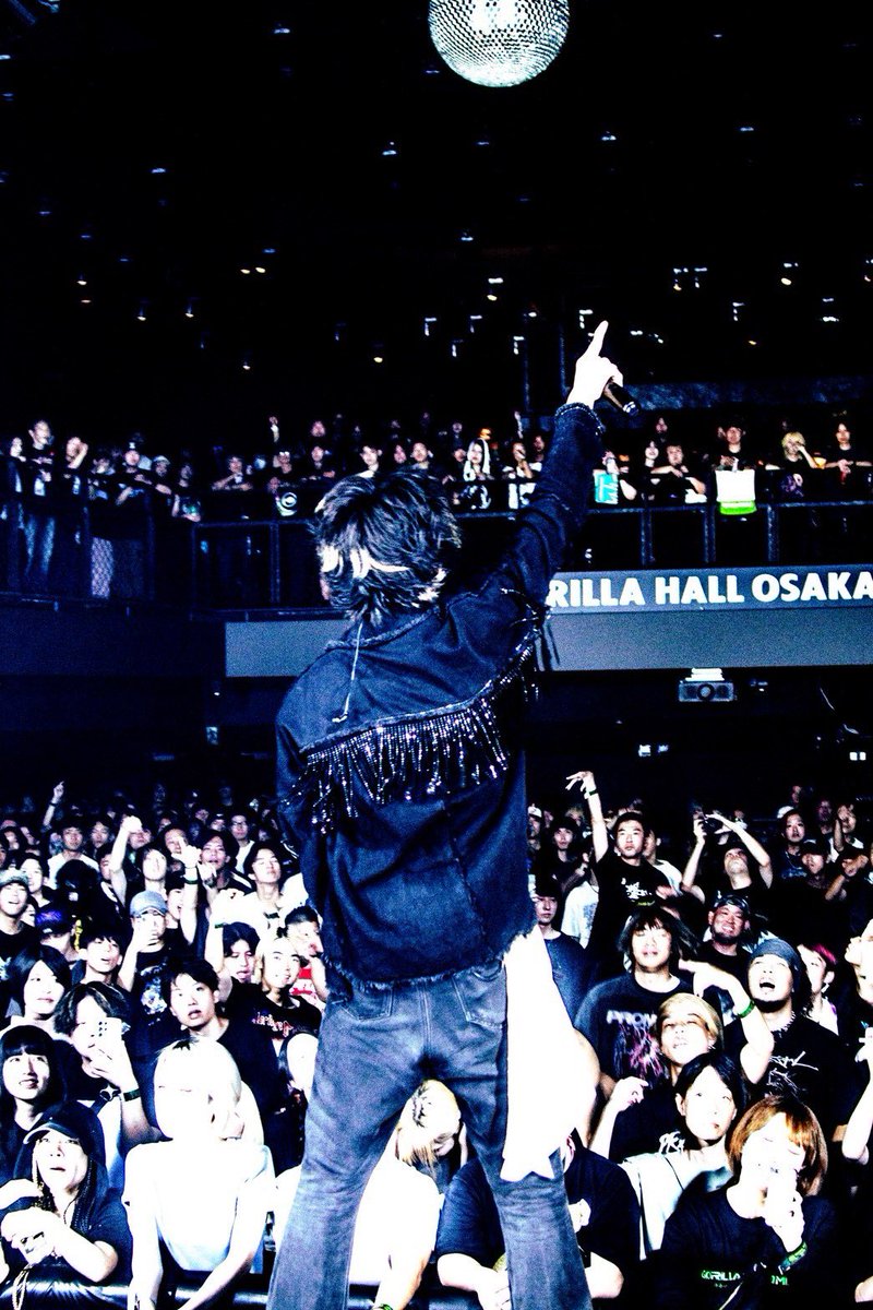 falling_asleep_'s tweet photo. 【LIVE PHOTO】
August.16.2026
@GorillaHall_osk pre. "GORILLA LOUD MIX."
Thank you for coming!
1. HEAVENS DOOR
2. MONODRAMA
3.SPARK
4. VERTIGO
5. LIES(feat. PK from PROMPTS)
6. SUPERNOVA
7. HAZE
8.UNDERNEATH
9.DIE OR RIDE
📸 @daijusegawa
#fallingasleep https://t.co/2SlITtwijw