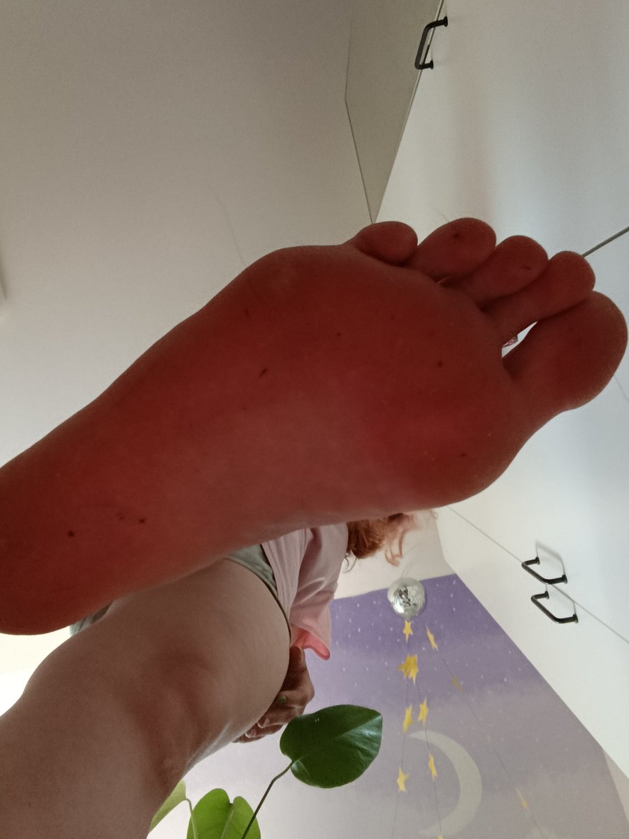 Kati3Ang3l's tweet photo. lick the dirt off 💸

feetpics bossy paypig humanatm goddess findom femdom brat wallet whalesub https://t.co/AWiZqF0xoL