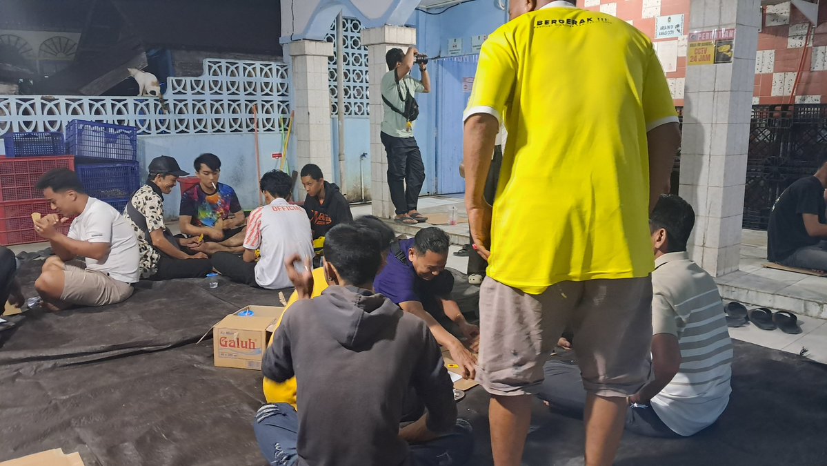 dodyt14's tweet photo. Ngantuk... https://t.co/MPUfKl1I9w