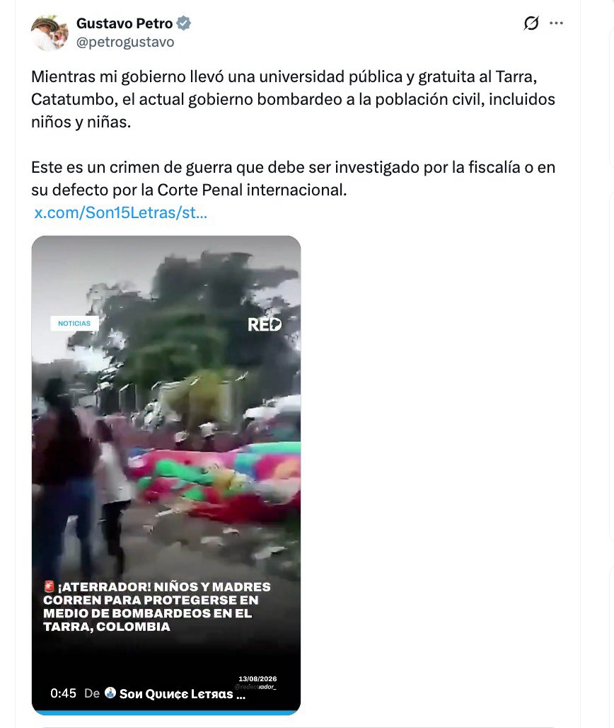 MariaFdaCabal's tweet photo. No sea infame, Petro. Ese video es de abril de 2022, un combate entre el ELN y las FARC en El Tarra. Usted vive de la mentira. Y sobre "su" universidad, la inauguró el 3 de diciembre de 2025 con cámaras y discurso. El contrato del acueducto lo firmaron seis días después de la foto. El agua llegó cinco meses más tarde. La energía todavía no llega. 

Usted no llevó educación al Catatumbo. Llevó una cinta para cortar.