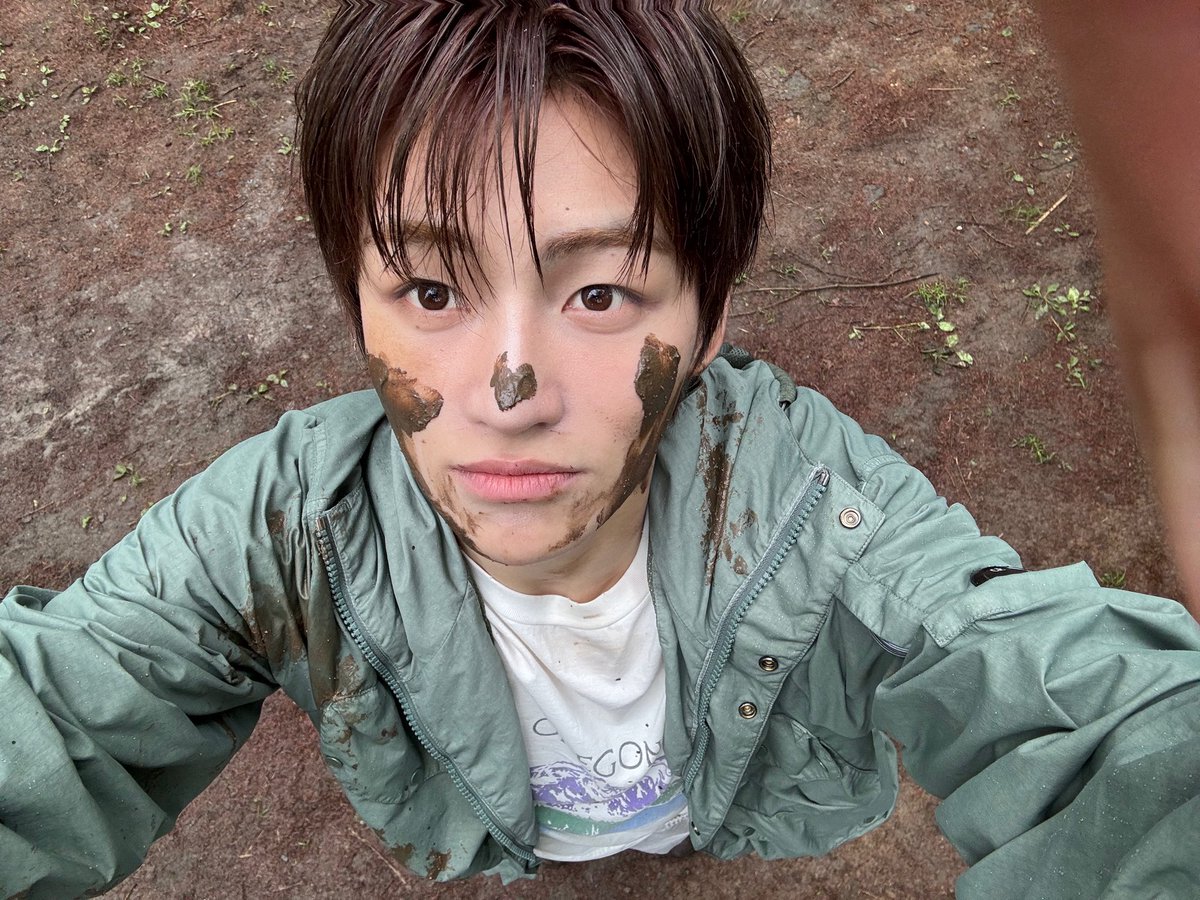 hun_ya2's tweet photo. #이각도에서헤어나오지못하고있어요 https://t.co/8FU8UF0tbb