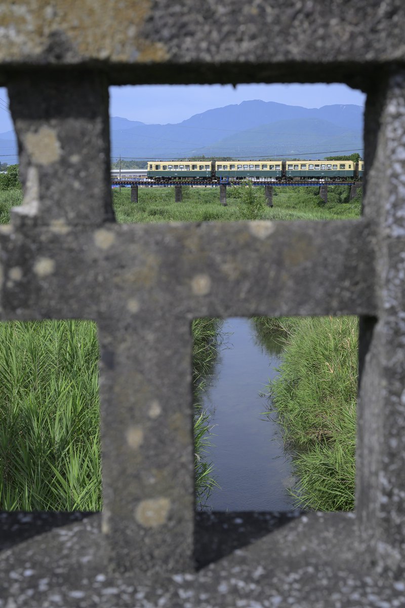 8264mt's tweet photo. 北勢線の夏 https://t.co/jKAflpaBHm