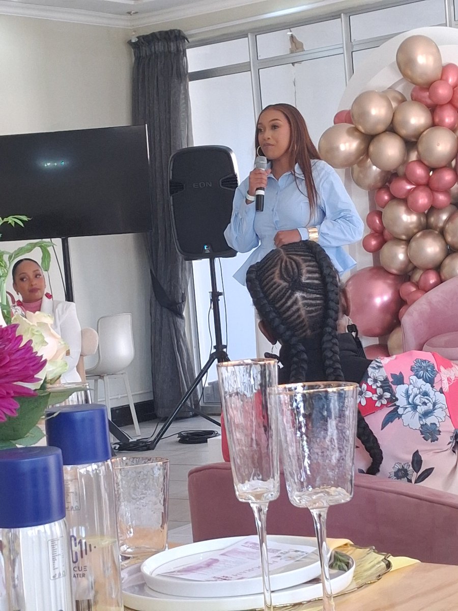 MissMametja's tweet photo. @Chymamusique Thank you for yesterday. Everything was beautiful and lovely. We really enjoyed the event https://t.co/LSOKcSlpJH