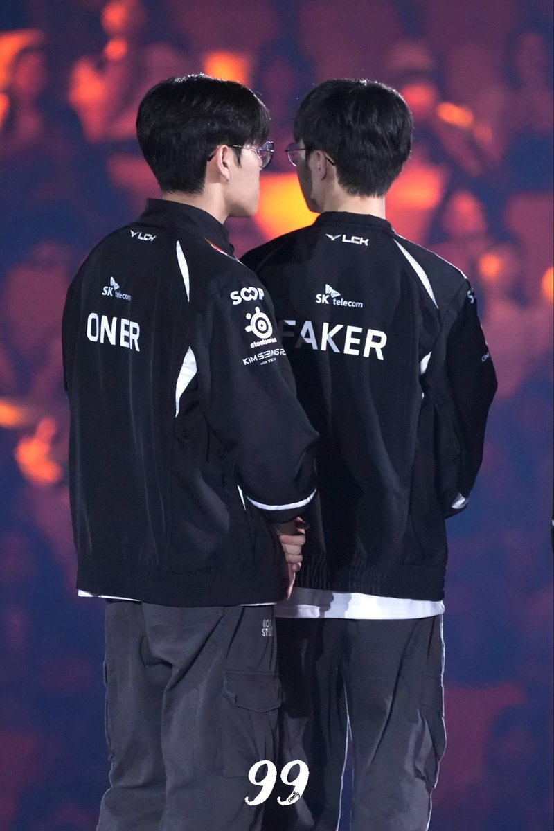 99canfly99's tweet photo. 260816 T1 HG FM

오래오래 함께 하시길🥹

#ONER #FAKER #ONKER https://t.co/W7FCotBpW1