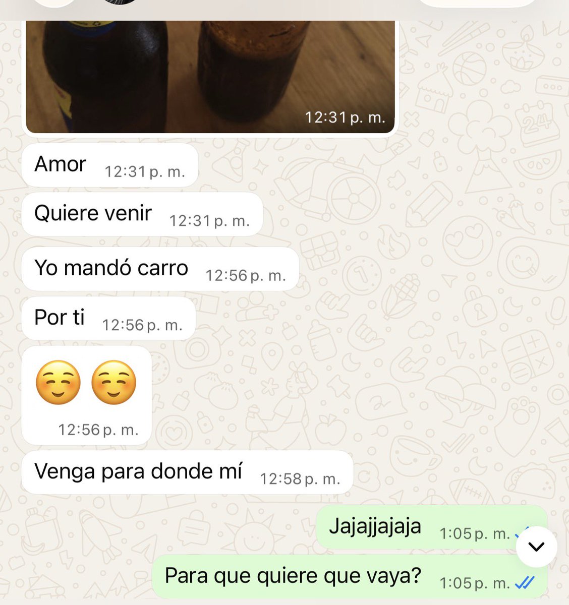 MeLlamoLola_'s tweet photo. El novio mío y yo hablando de cualquier cosa // el novio mío y yo hablando de derecho. https://t.co/4XfpMaH9IA