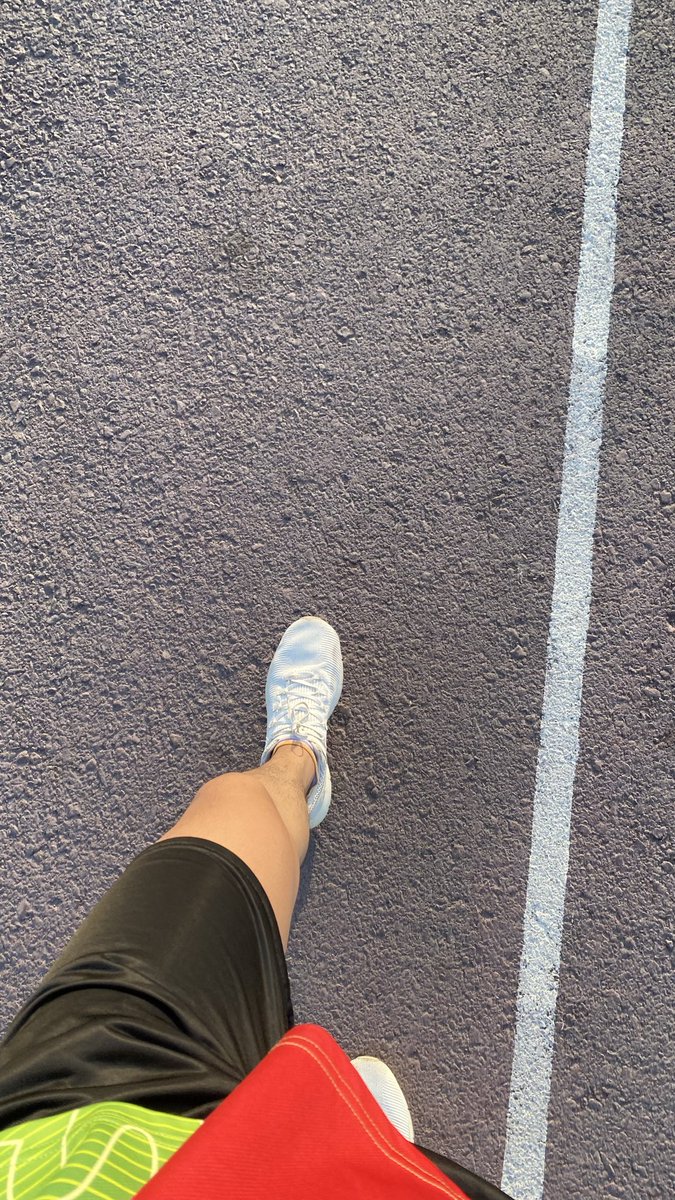 sonminatoo's tweet photo. dulu waktu lihat org  jogging/OR yg lain q kira itu cuma sekedar cari keringat saja, setelah sekarang q ngelakuinnya ternyata ini merupakan salah satu upaya bertahan hidup di dunia yg kacaw balaw https://t.co/tEbanO2OkL