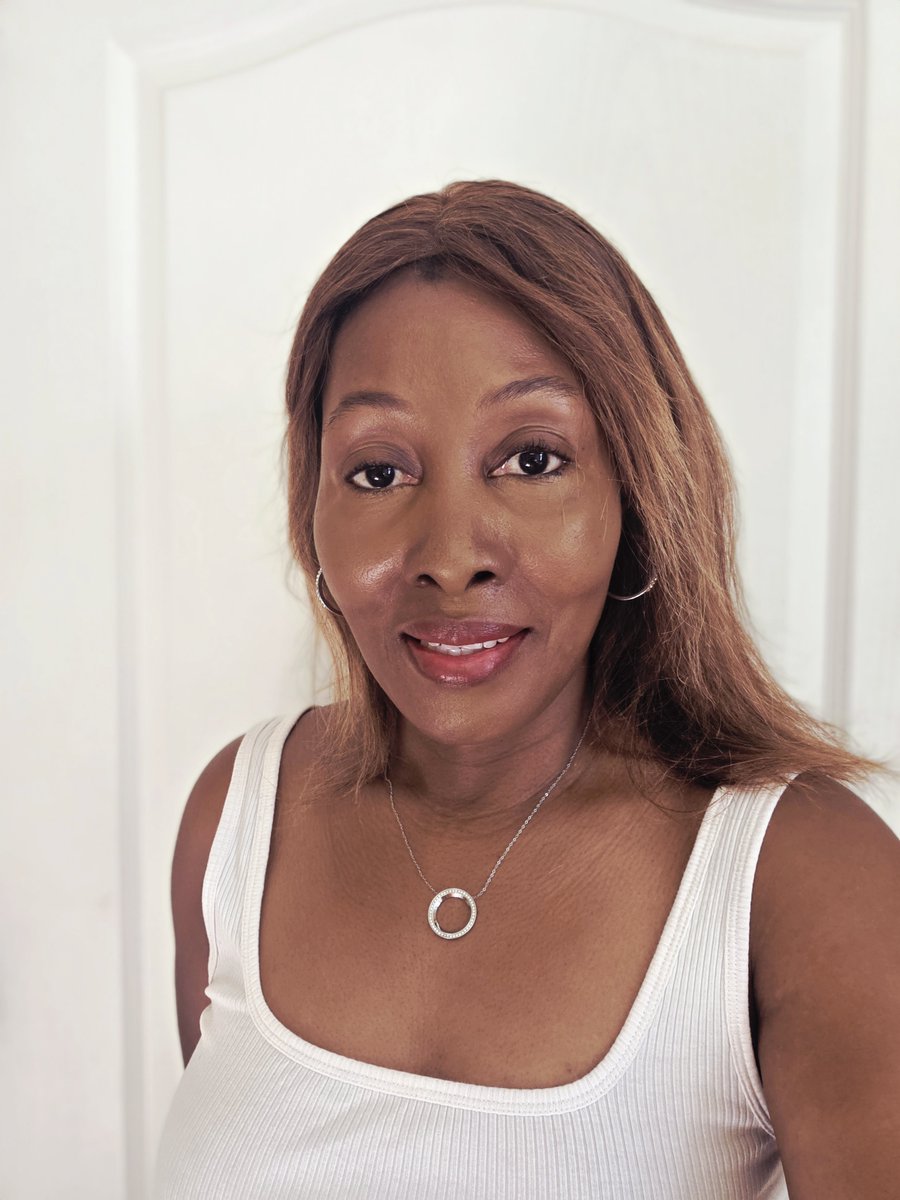 theemama24's tweet photo. 52 looks a little different over here. ππ
22 looks + 20 feels + 10 acts = 52 years of becoming more ME.
#ThisIs52 #BirthdayEnergy #StrongAt52 https://t.co/calzUGtC5g