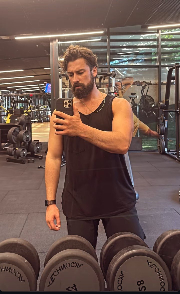 Alpnuevoo's tweet photo. Yeni spor salonu paylaşımı 🏋️‍♀️ #AlpNavruz https://t.co/l63DeRla7U