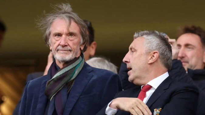 Traffordpulse's tweet photo. “INEOS came in promising a new era, but when it comes to signing players, it’s the same old Manchester United nonsense. Too slow, too hesitant, too much talking and not enough action. You can’t rebuild this club with excuses. 🤦🏽‍♂️”

#manutd #mufc https://t.co/jAv9BoVgdG