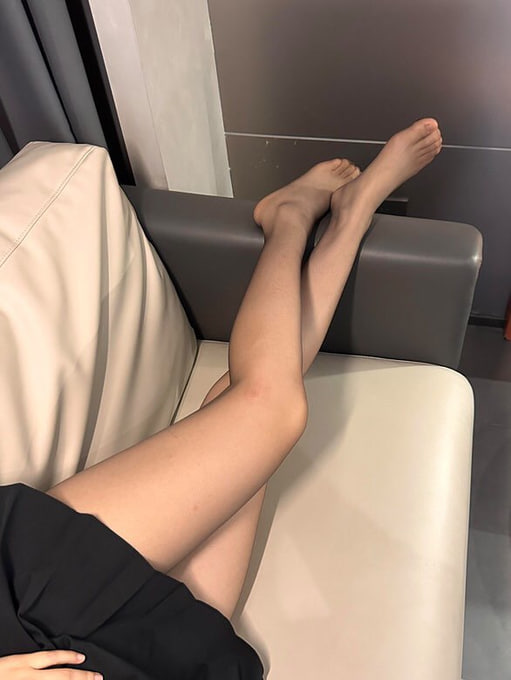 fd666t's tweet photo. 阿姨的腿會有人想摸摸嗎
想摸的+1 https://t.co/mllnH8EL2X