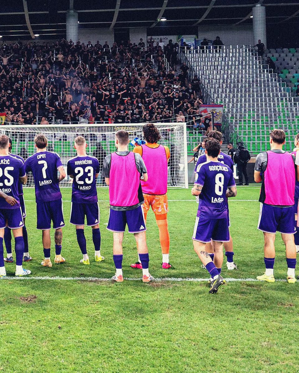 nkmaribor's tweet photo. Bil sem zraven… Ker vijol’čna ni izbira. Je ponos in zvestoba.

#MiSkupajEnoSmo #MiSmoMaribor https://t.co/S75zR5JqED