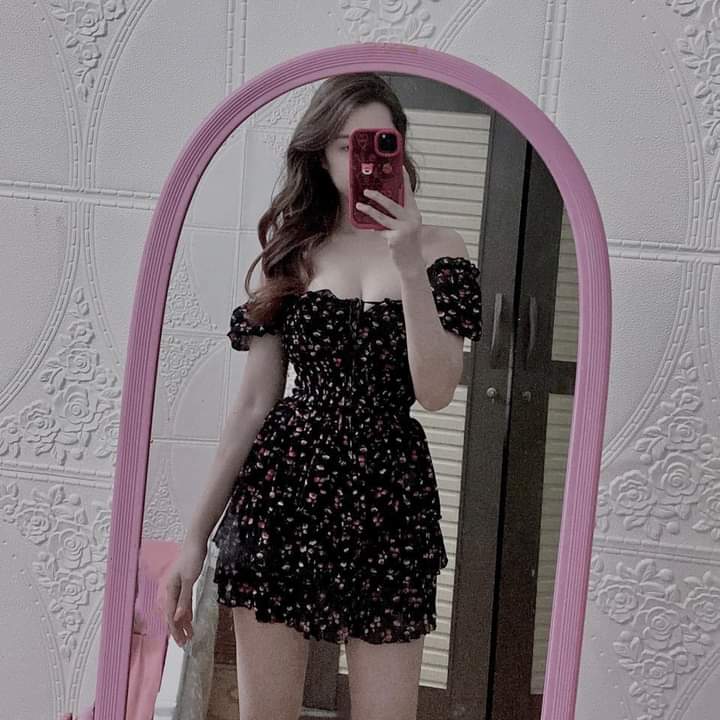 okmaci9h's tweet photo. season is here 🍸💋 Rent the dress your birthday deserves https://t.co/2ukHjWbDuc