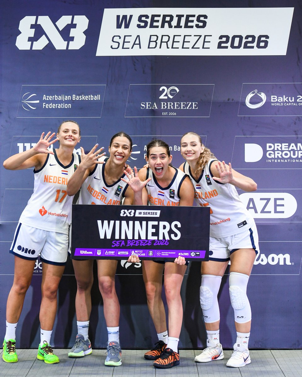 FIBA3x3's tweet photo. The Netherlands 🇳🇱 win the FIBA 3x3 Women's Sea Breeze 🇦🇿🙌

MVP ⭐️ Ilse Kuijt

It's their FIFTH Title this season 💪  and their FOURTH consecutive win

#3x3WSSeaBreeze #3x3WS https://t.co/v34n73h0wd