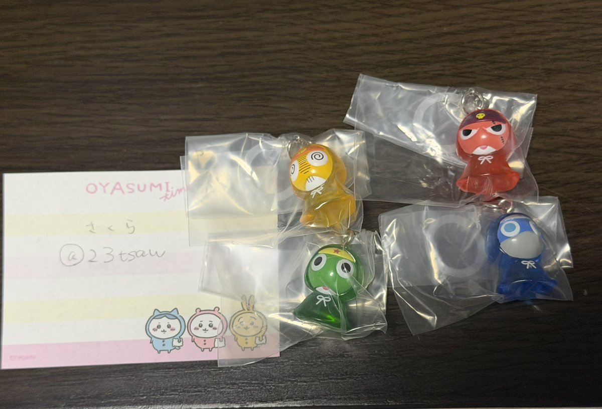 23tsaw's tweet photo. 交換 ケロロ軍曹 雨の日にそなえるであります めじるしアクセサリー

譲 ケロロ ギロロ ドロロ クルル
求 タママ

＊同種タママ最優先ですが異種めじるしタママ、ちいかわのうさぎめじるしも視野にいれております

郵送もしくは都内(池袋,新宿)手渡し https://t.co/jTbDg1Nffj