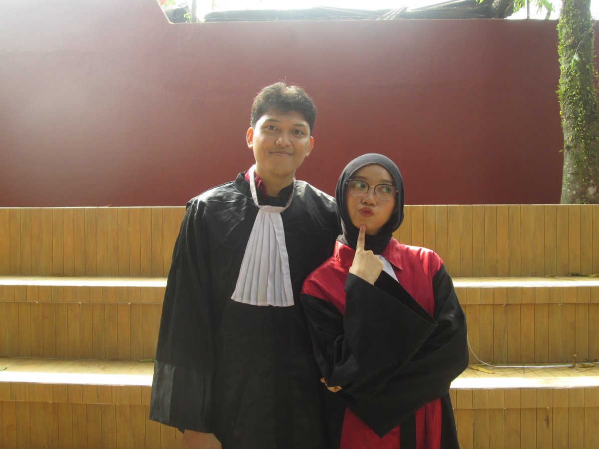 jarijemariratu's tweet photo. pacalan dengan mas mas lawyer😆 https://t.co/zrCI5Kroog