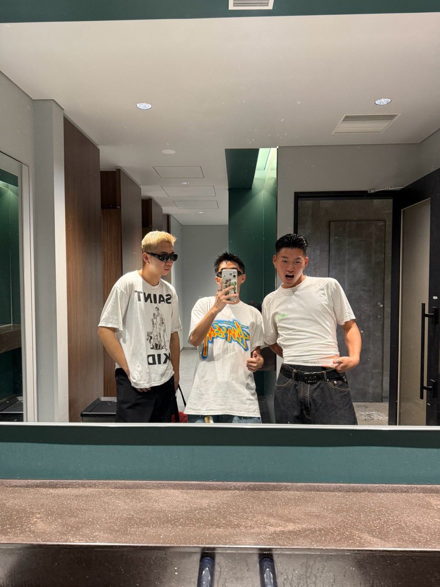 kenboooy__'s tweet photo. My squad https://t.co/yl6DRDcJEa