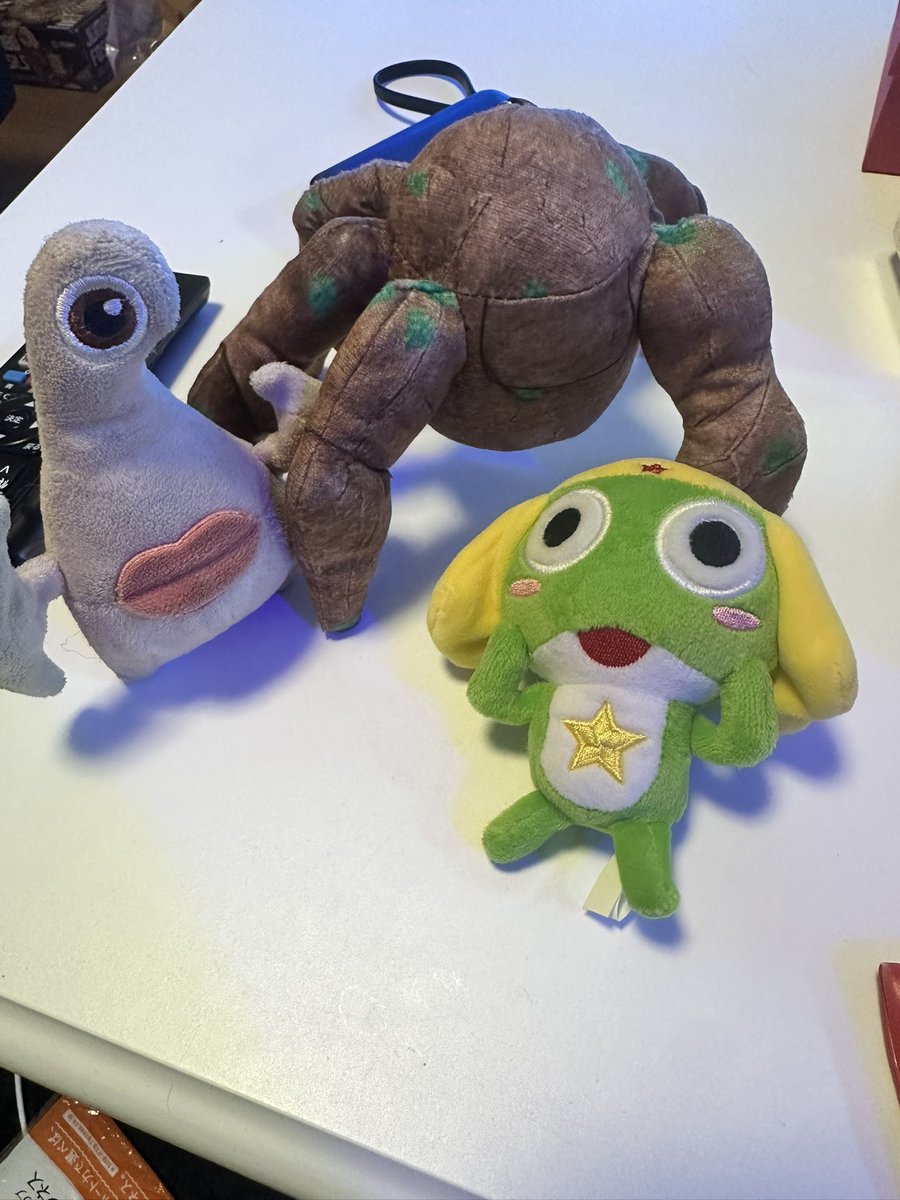 EGGJAX4's tweet photo. うち、なんか異星人のぬい多いな https://t.co/4EqF65j1iT