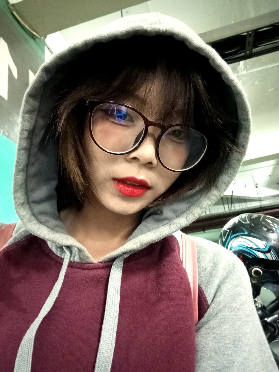 secillalala's tweet photo. 😏 https://t.co/Olh8oi0UYi