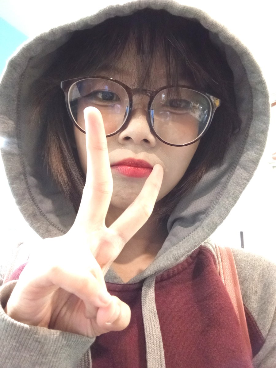 secillalala's tweet photo. 😏 https://t.co/Olh8oi0UYi