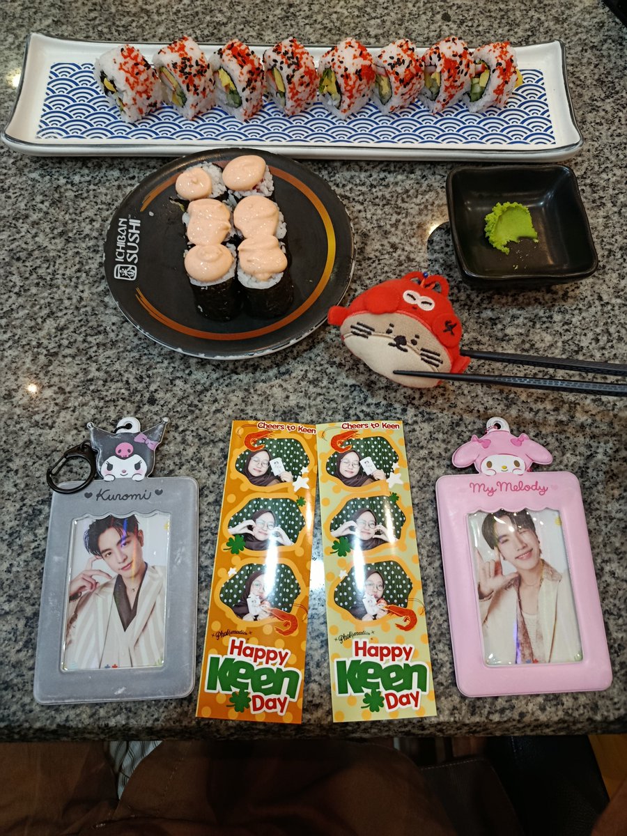 dkselfk's tweet photo. Happy Keen Day! 🦐🦞🧡 (walaupun belum 18 agustus 😂)
maap itu salah nyumpit 🤭

frame event gemash oyen oyen by @withseakeen 
#CheersToKeen https://t.co/vg09uc3H6q