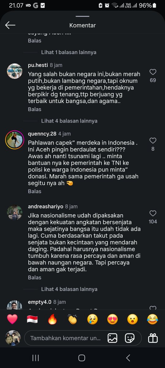 whressa's tweet photo. gua bener bener muak anjing. cursing aceh biar mereka dapet bencana.. lu bayangin ada komentar goblok kayak gitu.. di 2026? ya Allah jaman jahiliyah. fuck those people, gua harap mereka ga pernah sadar atas apa yang mereka ucap biar nanti diakhirat mampus se mampus nya 💜 https://t.co/7BwQgpMNXY