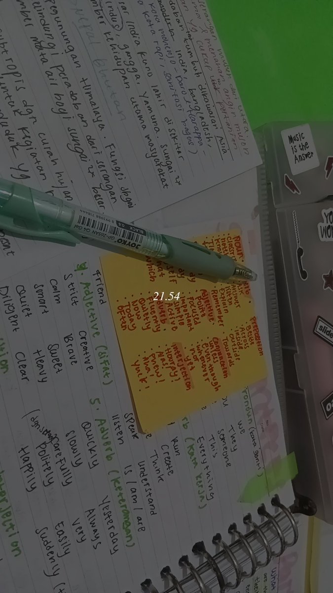 sascrieva's tweet photo. life lately as anak ikatan pelajar sukses https://t.co/0F5H2L5lOX