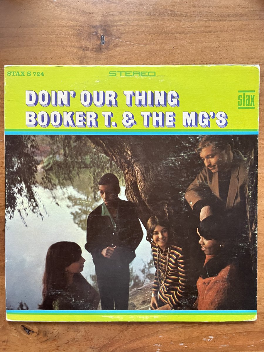 HotelFarewell's tweet photo. Booker T. &amp; The M.G.'s - Doin' Our Thing

1968年発表、米Original/STEREO
モノラルはUKオリジナルにあって(しかもディフ・ジャケ)、米にはないんですね
いや、音もいいし内容も素晴らしいなぁ https://t.co/VmHn83MRMN