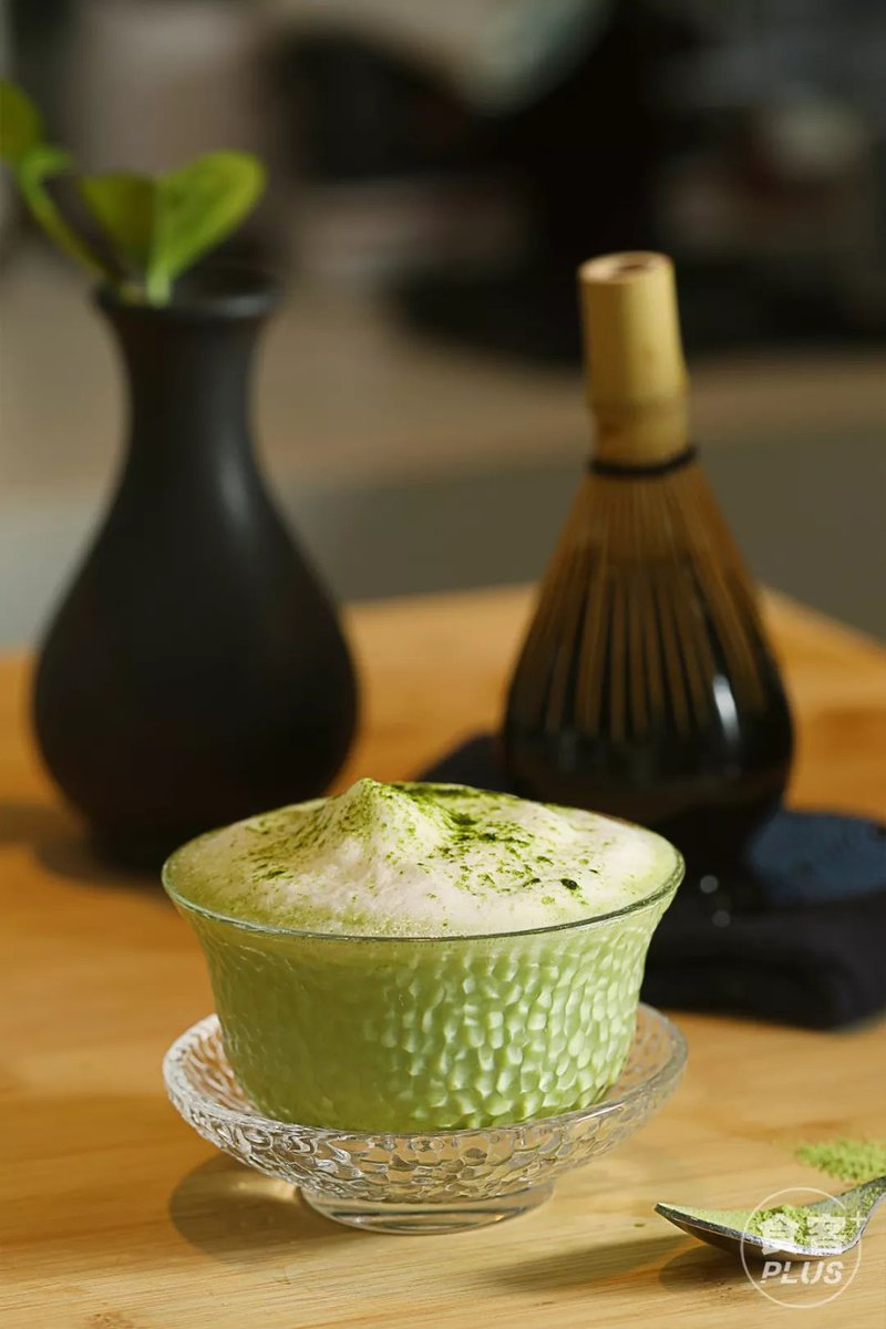 KumarSitharam's tweet photo. [Whip up a creamy iced matcha latte in 2 mins! Mix 1 tsp matcha powder + hot water to make a smooth paste, add iced milk, and sweeten to taste. Perfect pick-me-up for a sunny afternoon!]， https://t.co/gxwEdnpHr4