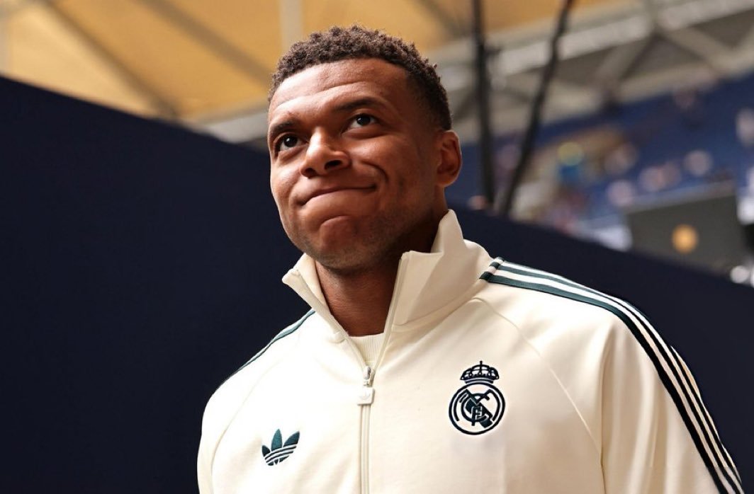 KoyotitoIDK's tweet photo. Hazles hervir @kmbappe a todos los madridistas q no te quieren y te odian, dales en la cara y al lío.

#nointeresa https://t.co/hEICPIhduZ