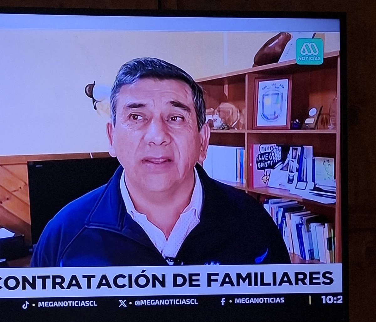 andrea_arlequin's tweet photo. Alcalde del Tabo 24 familiares  apitutados en la Alcaldía.. 
Partido?
@PSChile ...
👇👇👇👇 https://t.co/25DTZ2VgYy