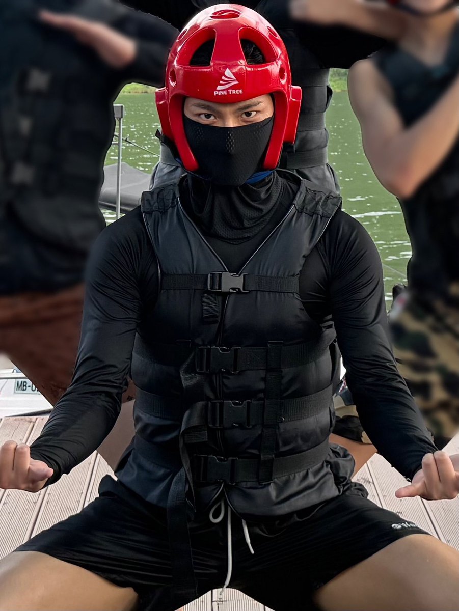 prksoenghwa's tweet photo. 정말 즐거움으로 가득했던 8월이었죠. 저는 늘 그렇듯 할 말을 했을 뿐이고, 사실을 이야기한 것뿐이에요! 자, 2027년이 오기 전 남은 5개월을 즐겁게 보내봐요! https://t.co/QpNsNWl1KE
