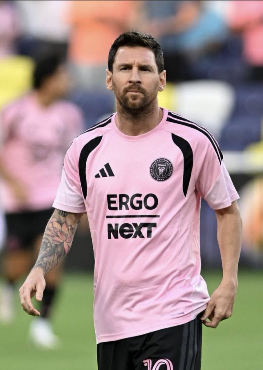 Adedayo9yi7's tweet photo. 🚨 JUST IN 🚨
Lionel Messi is disappointed with Inter Miami’s recent form. He feels the team lacks spirit and crumble whenever they play against a decent side. #InterMiamiCF https://t.co/tTOSn74cBi