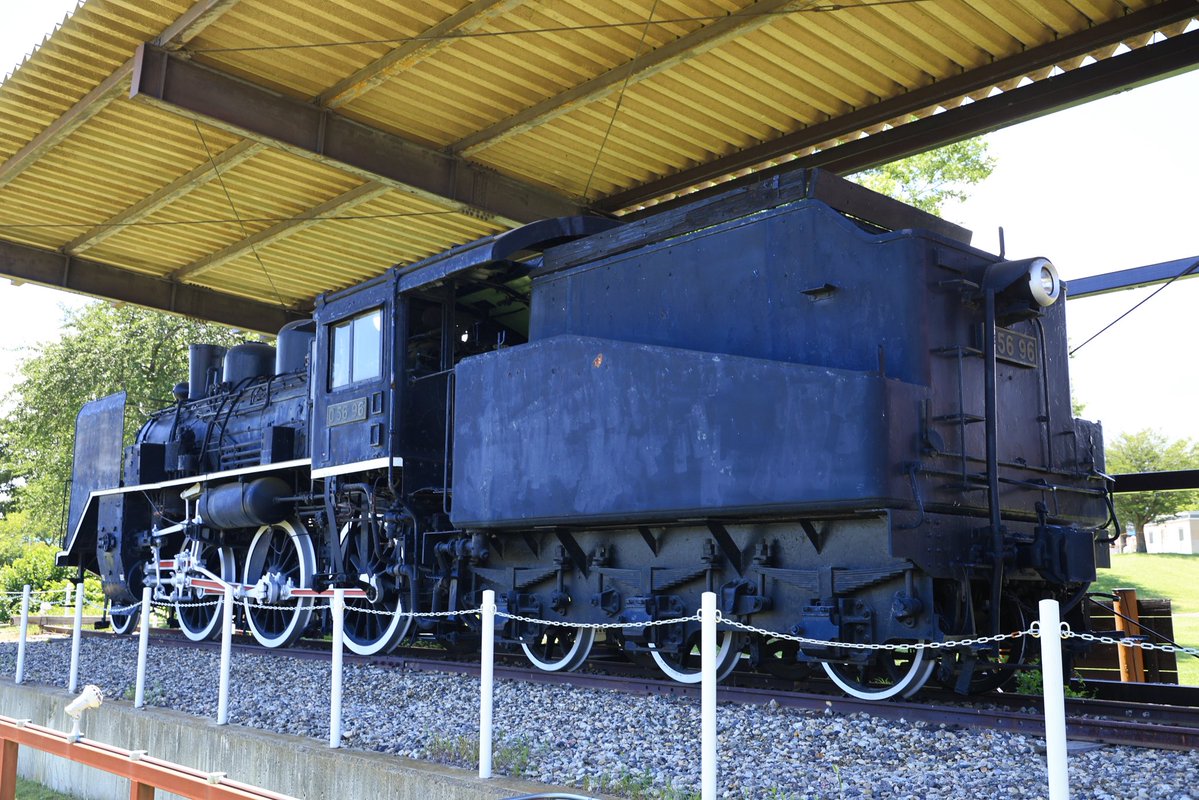 SE15GAEB's tweet photo. 2026.08
長野県南佐久郡南牧村
南牧村美術民俗資料館
C56 96

野辺山駅からほど近いところに保存されています。
上回りの艶消し感に対して動輪のタイヤ厚のおかげか、銀挿しがすごく目立ちますね。 https://t.co/tF7vVmQgPl