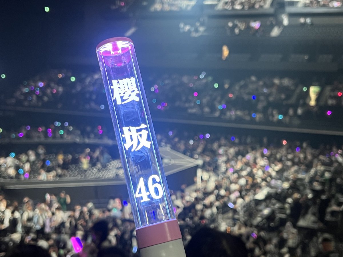 Leaf2Mii's tweet photo. ライブ最高過ぎた 👍🏻🌟
国立からの2回目の参戦だったけど、演出やメンバーのパフォーマンスがしっかり見られたし個人的に余裕持って楽しめた🌸
村山さんもしっかり見届けられた💞
次はZOZOマリンかな…？？ https://t.co/LeaWmcFmTV