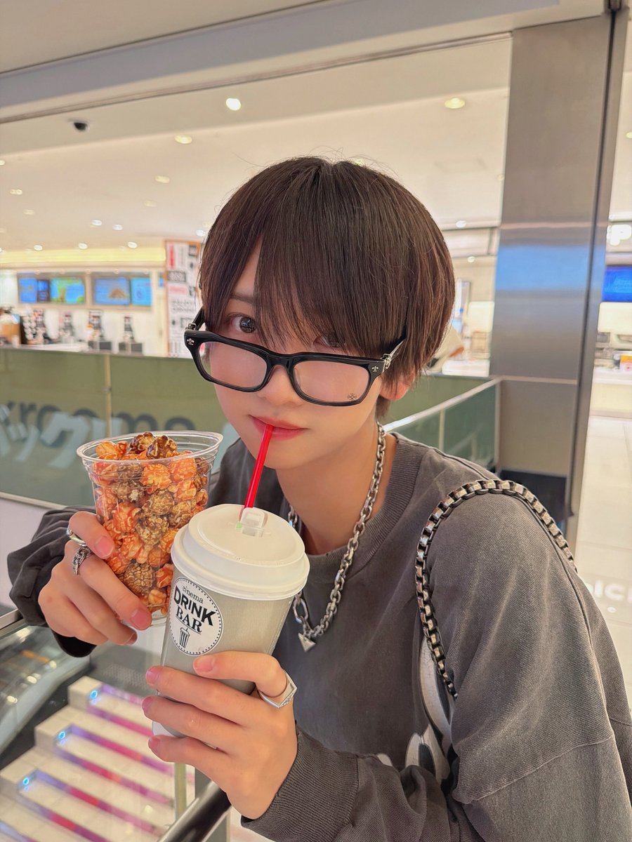 nemuta14o_'s tweet photo. いっしょに映画みにいこ〜っ https://t.co/JcuXnjWgJI