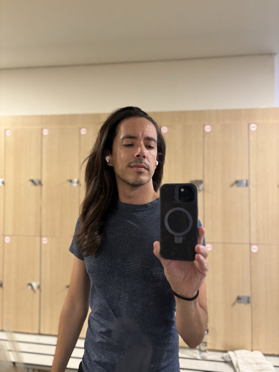 Jaime_xc's tweet photo. Is it Keratin or Creatine?
might be doing something wrong😅🤭 https://t.co/OUra7q66T7