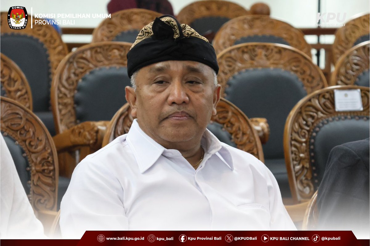 kpu_bali's tweet photo. #temanpemilih - Ketua KPU Provinsi Bali, I Dewa Agung Gede Lidartawan, menghadiri Rapat Paripurna ke-47 DPRD Provinsi Bali yang diselenggarakan dalam rangka peringatan Hari Ulang Tahun (HUT) ke-68 Provinsi Bali. Jumat(14/8)

#kpumelayani #kpubali @KPU_ID https://t.co/DgrRGXa0cr