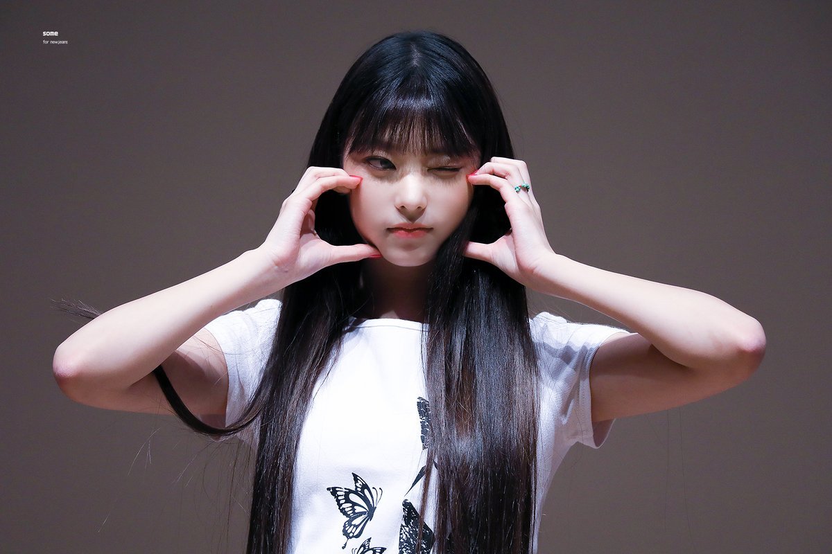 timeto_khr's tweet photo. 220816 팬사인회
#해린 #HAERIN https://t.co/O2eMQS0XaR