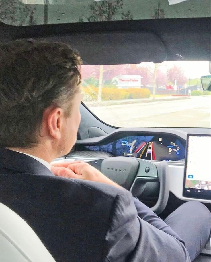 space_tesl99733's tweet photo. From electric mobility to commercial spaceflight and artificial intelligence, Elon Musk has consistently pursued industries where technological change can have significant long-term consequences. Which of his ventures do you believe will have the greatest lasting impact? https://t.co/l7LZkq0AOU