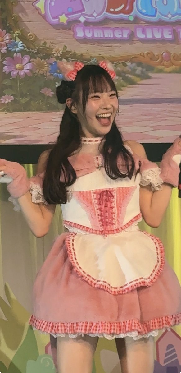 chi__324moechan's tweet photo. 最前と最後方の萌たんぴよぴよ https://t.co/2Dcf0M0ILo