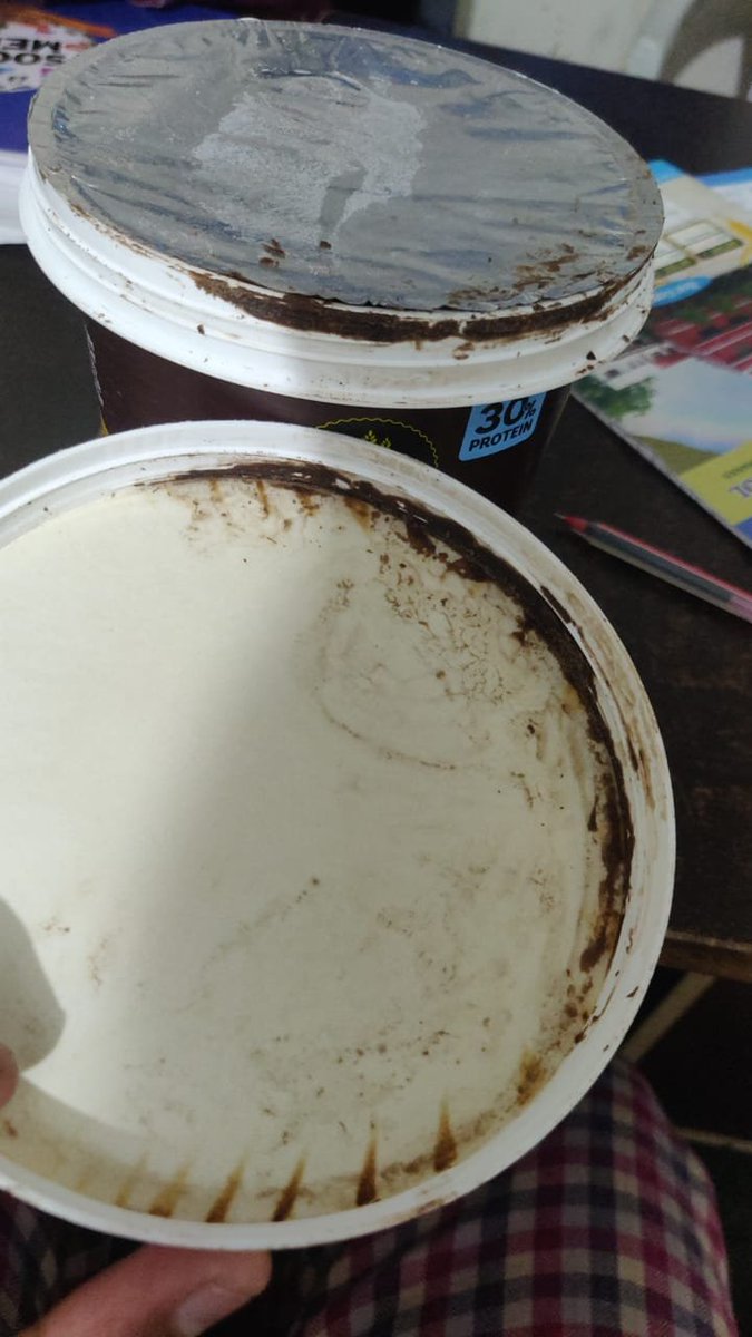 ankitmvns02's tweet photo. @amazon Hey @AmazonHelp, my peanut butter arrived completely busted and leaked everywhere inside the package 🥜📦. Customer support has been unhelpful/ghosting me for 7 days now. Can someone actually help replace/refund this? Order details are ready. https://t.co/r2Eed4E0SX