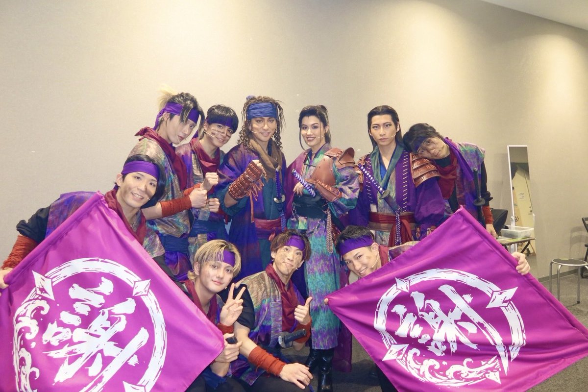 kenty1016japan's tweet photo. 全27公演
駆け抜けました。
出会いに感謝です
またどこかで🤝🔥

#ザ戦 https://t.co/gjVL4MphnI