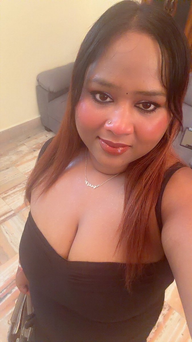 soniya1425's tweet photo. ✨ Party ready🥂💃🏻 https://t.co/yMQiOsLQvB