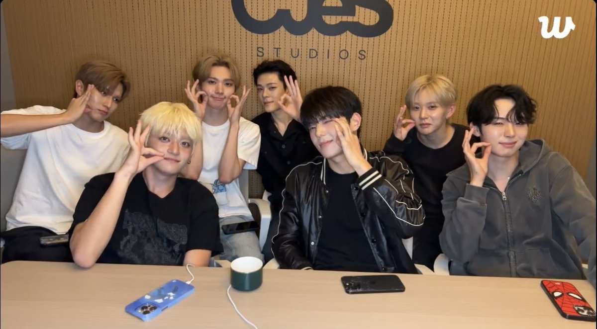 naanog_'s tweet photo. 캡쳐 타임으로 체리파이랑 개죽이
너무 귀여워 ㅡ🍒🥧 https://t.co/9yFkf0ugUF