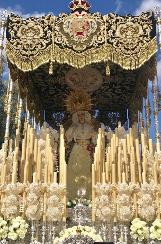 ObiJuanKenobi_8's tweet photo. Buenas tardes a tod@s y que el Señor y su bendita Madre os bendigan. 
Un Sábado menos. 
A 218 días de una nueva Semana Santa.
@Hdad_Trinidad
@_ALaGloria_ @A_LA_MUSICA 
@mst1953 @msanchezsuero 
@JesusME87 @palanco25 
@lascigarreras @3Caidas_Triana 
@OlivaSalteras https://t.co/gAZN8k4qfh