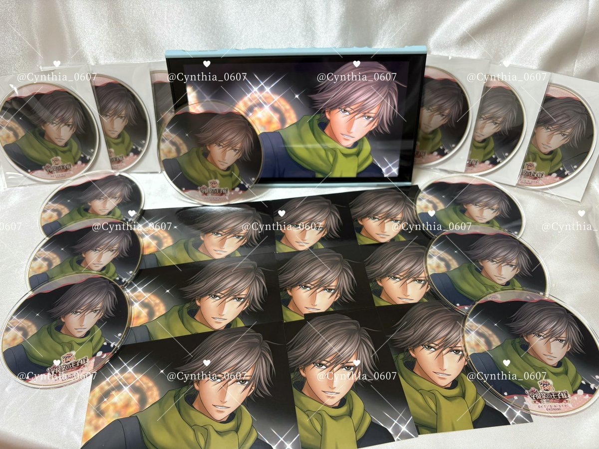 Cynthia_0607's tweet photo. 卒業でいいかな？
コースターあと２枚は予約中🫣
家にも🍪がいっぱい https://t.co/k2Axuj8qOM