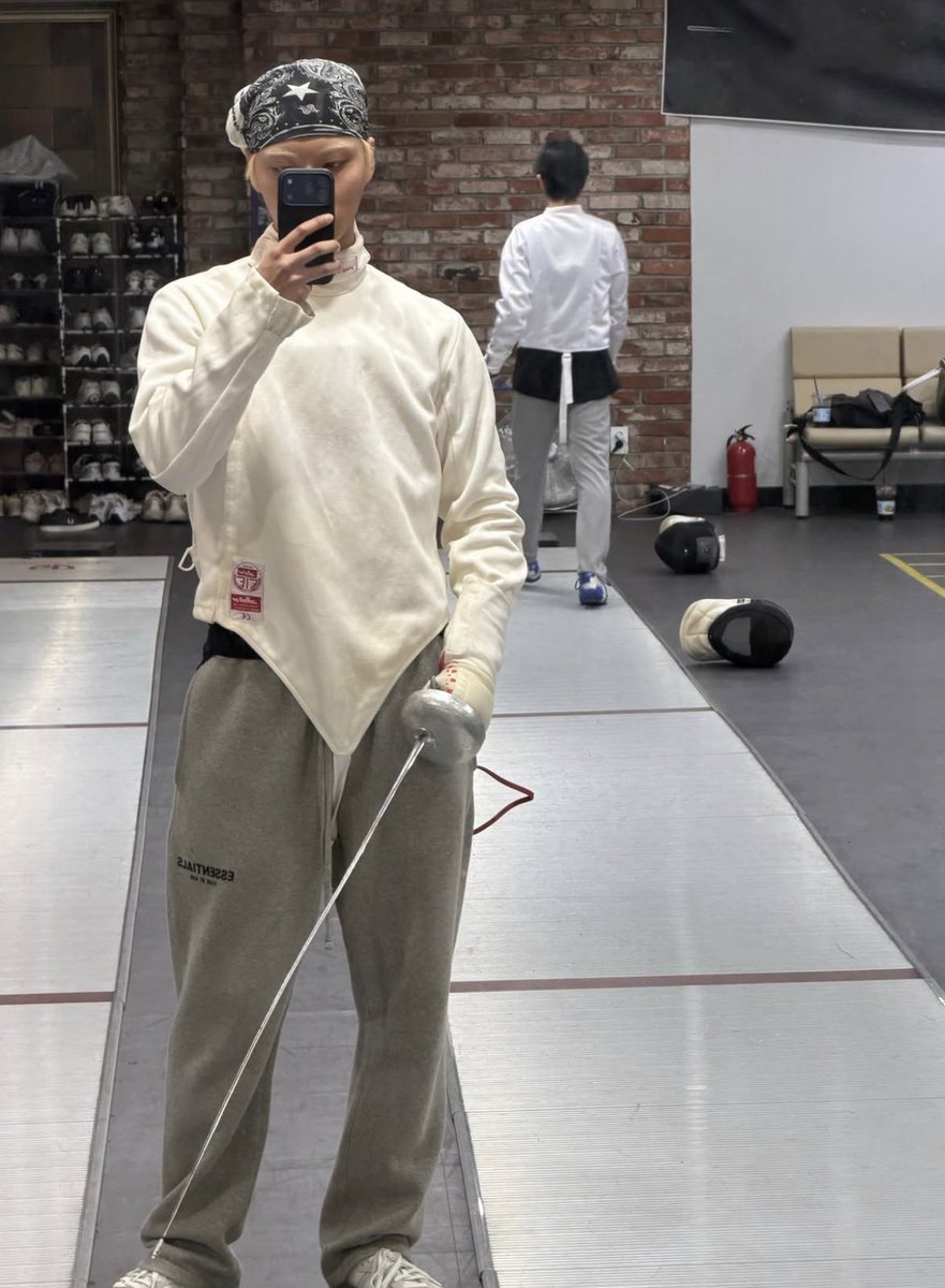 mooonbunny's tweet photo. name a hobby and i promise you park seonghwa has already done it at least once https://t.co/Edl08FU0PK