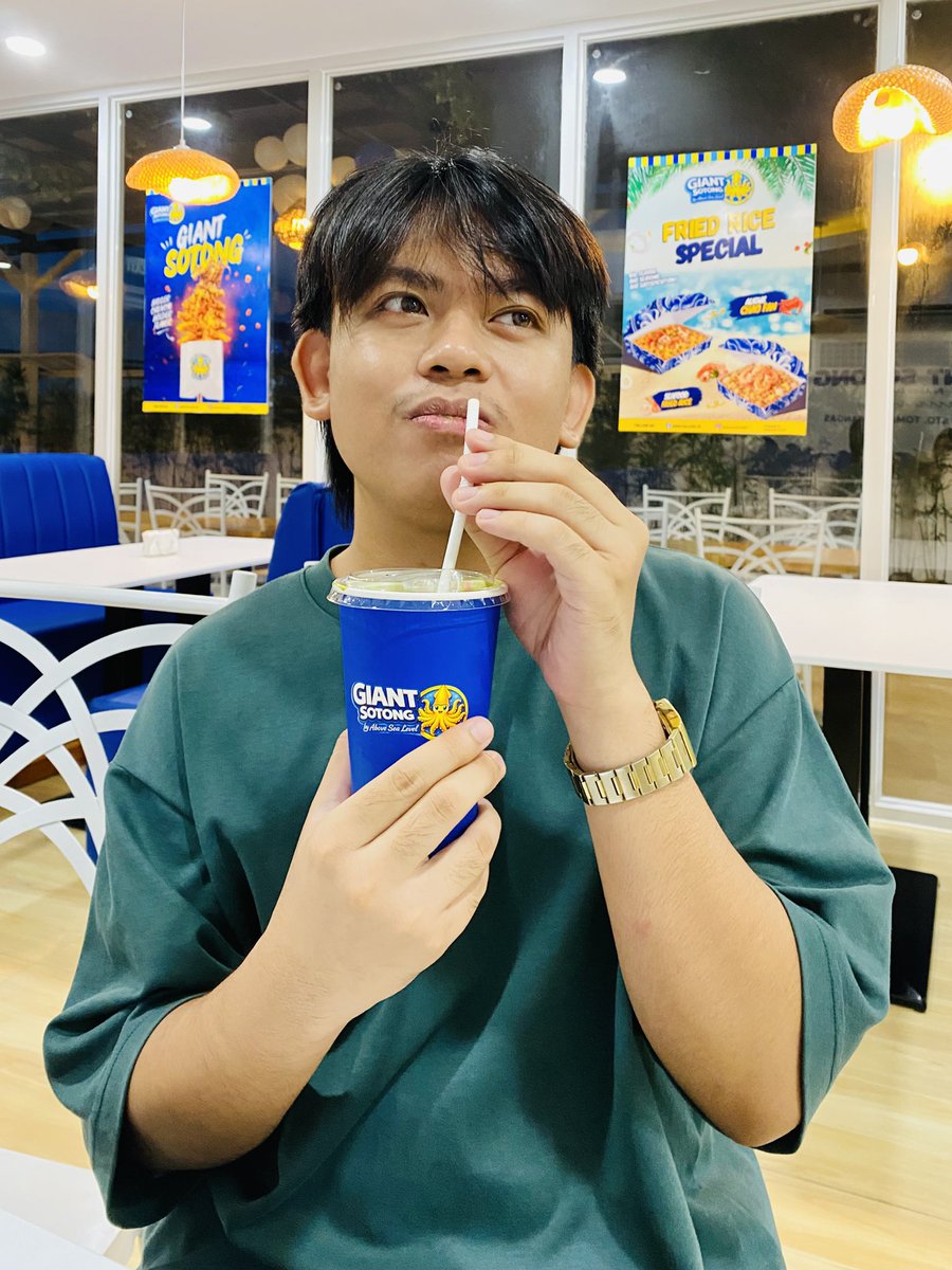 kyleartillaga's tweet photo. Just got my takeout order from Giant Sotong! 🦑🥰 thank you Manager, Kirk Anthony Artillaga!!

If you’re a seafood lover, you definitely need to check this place out! 🤤

🕙 Open daily | 10:00 AM – 9:00 PM
📍7900 B.E. Brgy. San Miguel, Sto. Tomas, Batangas https://t.co/Mt3ZZ7pVXk